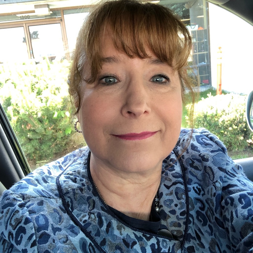 Meet your Posher, Joyce